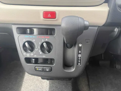 Daihatsu Mira Tocot