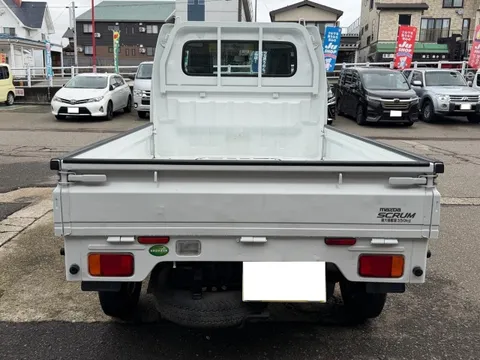 Mazda Scrum Truck