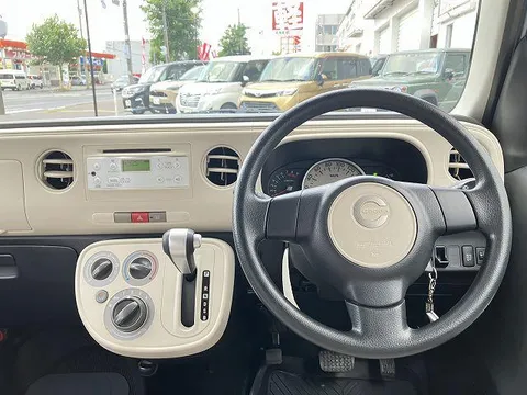 Daihatsu Mira Cocoa