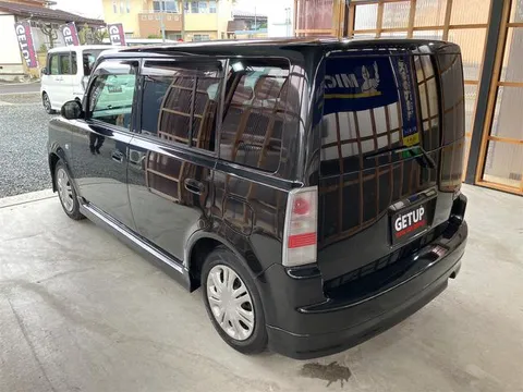 Toyota bB