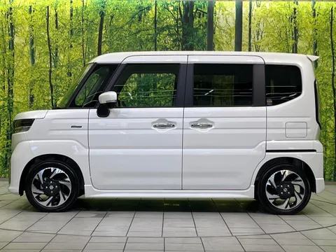 Suzuki Spacia Custom