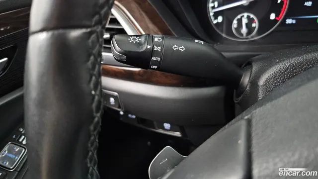 Genesis G90 (EQ900)
