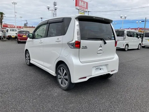 Mitsubishi eK Custom