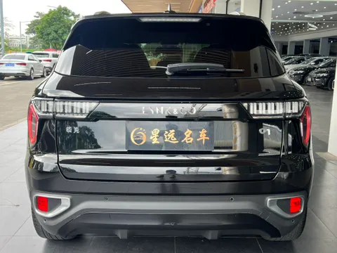 Lynk & Co 01