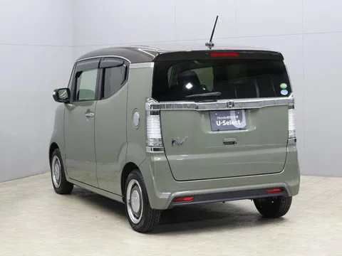 Honda N-BOX Slash