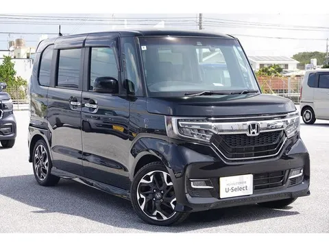 Honda N-BOX Custom