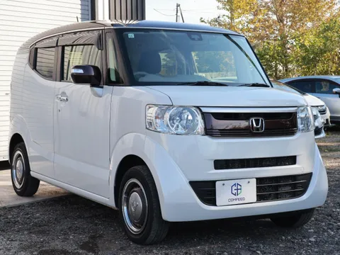Honda N-BOX Slash