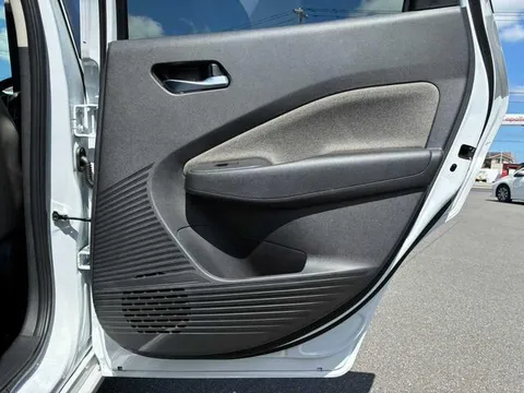Nissan Note Aura