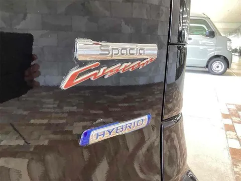 Suzuki Spacia Custom