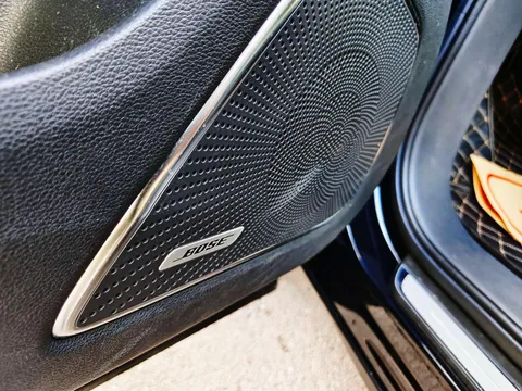 Hongqi HS7