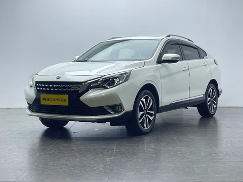 Venucia T90
