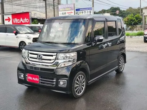 Honda N-BOX Custom