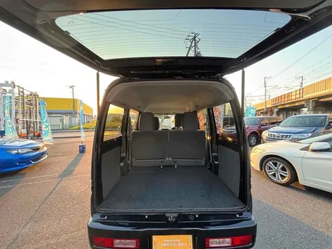 Nissan Clipper