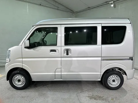Nissan Clipper