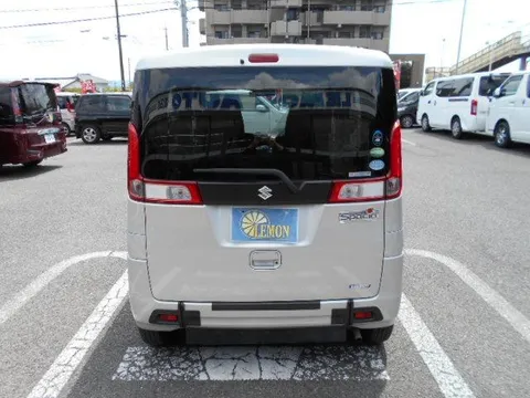 Suzuki Spacia