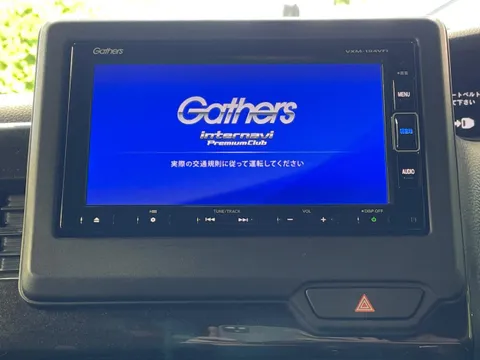 Honda N-BOX Custom