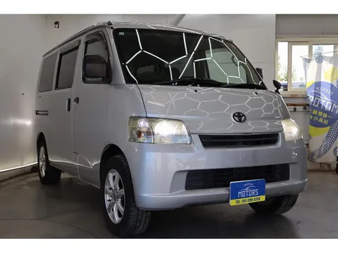 Toyota TownAce Van