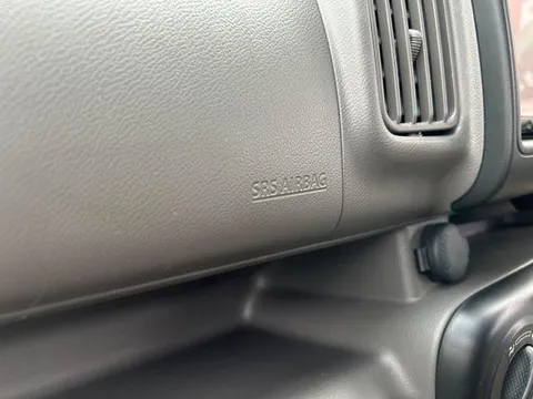 Mitsubishi Minicab Van