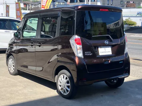 Nissan Dayz Roox