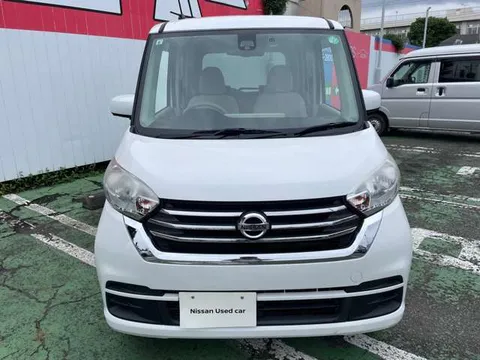 Nissan Dayz Roox