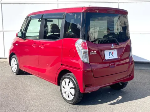 Mitsubishi eK Space
