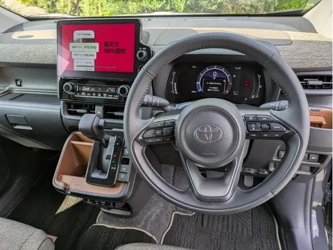 Toyota Sienta
