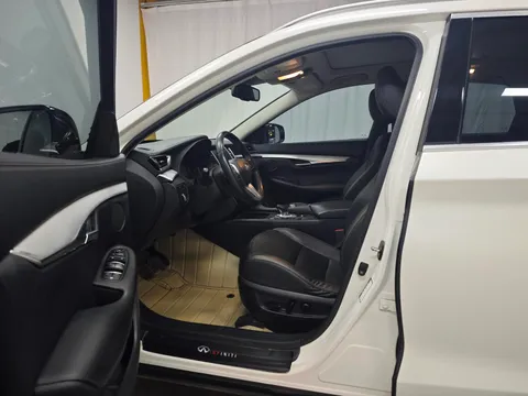 Infiniti QX50