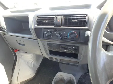 Nissan Clipper Truck