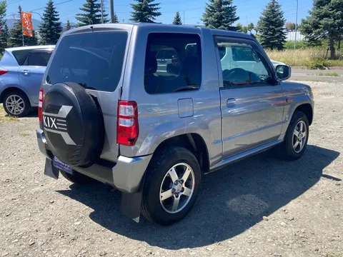 Nissan KIX