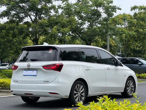 Buick GL6