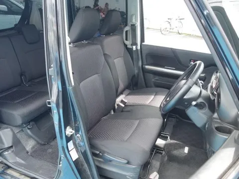 Suzuki Spacia Custom Z