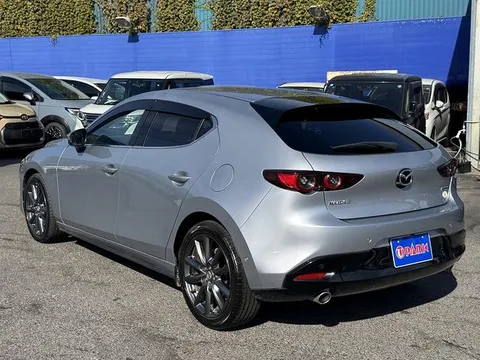 Mazda MAZDA3 Fastback
