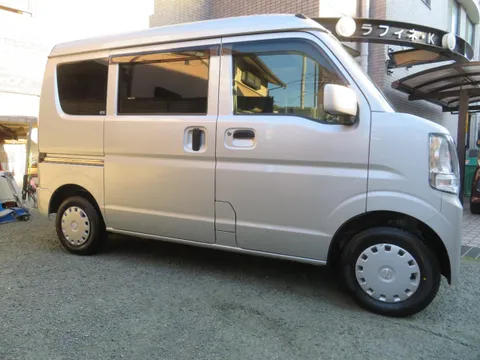 Nissan Clipper