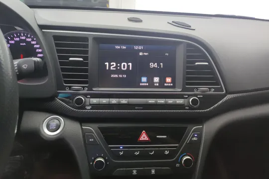 Hyundai Elantra (Avante)