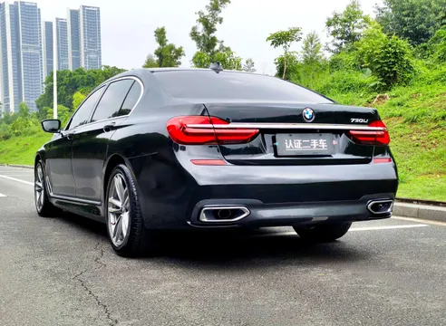 BMW 7-Series