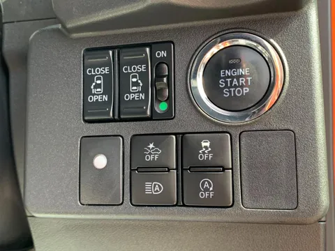 Toyota Pixis Mega