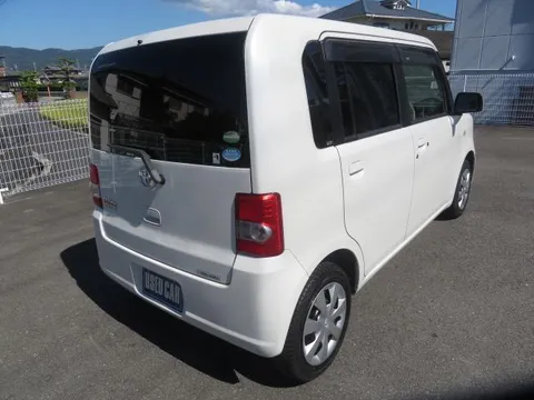 Toyota Pixis Space