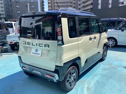 Mitsubishi Delica Mini