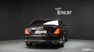 Genesis G90 (EQ900)