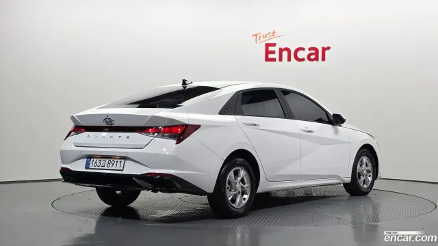 Hyundai Elantra (Avante)