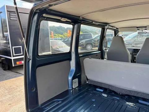 Nissan Clipper Van