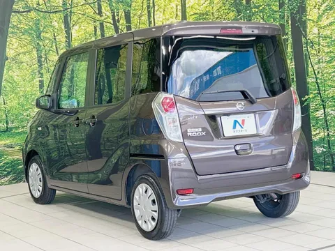Nissan Dayz Roox