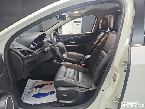 Renault SM3