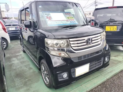 Honda N-BOX Custom