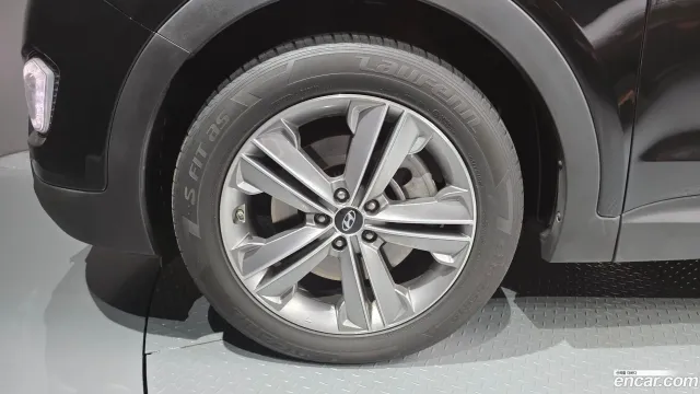 Hyundai Grand Santa Fe (Maxcruz)