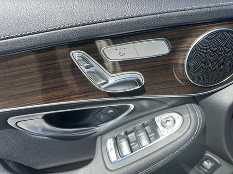 Mercedes-Benz Mercedes-Benz GLC