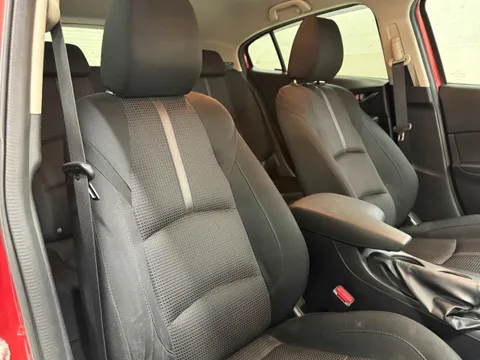 Mazda Axela Sport
