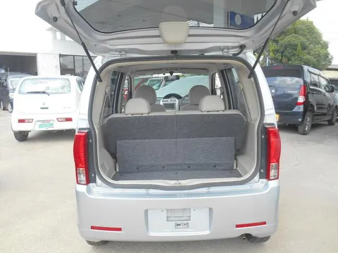 Nissan Otti