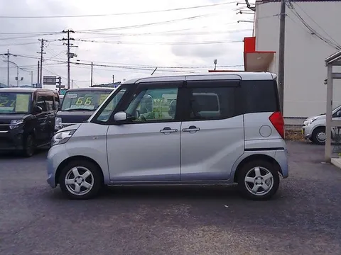 Mitsubishi eK Space