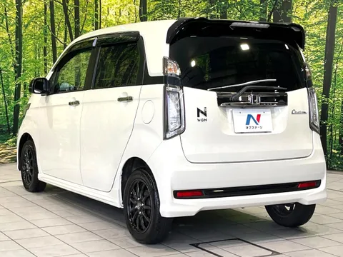 Honda N-WGN Custom